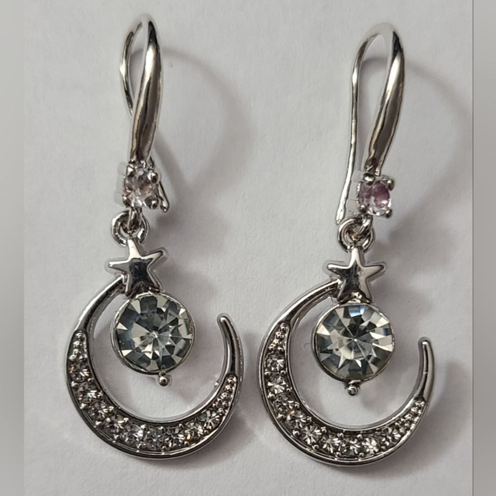 💎💎Moon, Sun, and Star with Crystal Earrings Dangle Very Pretty 💎💎